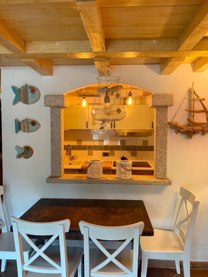 Casetta Bouganville Porto Rotondo Exterior photo